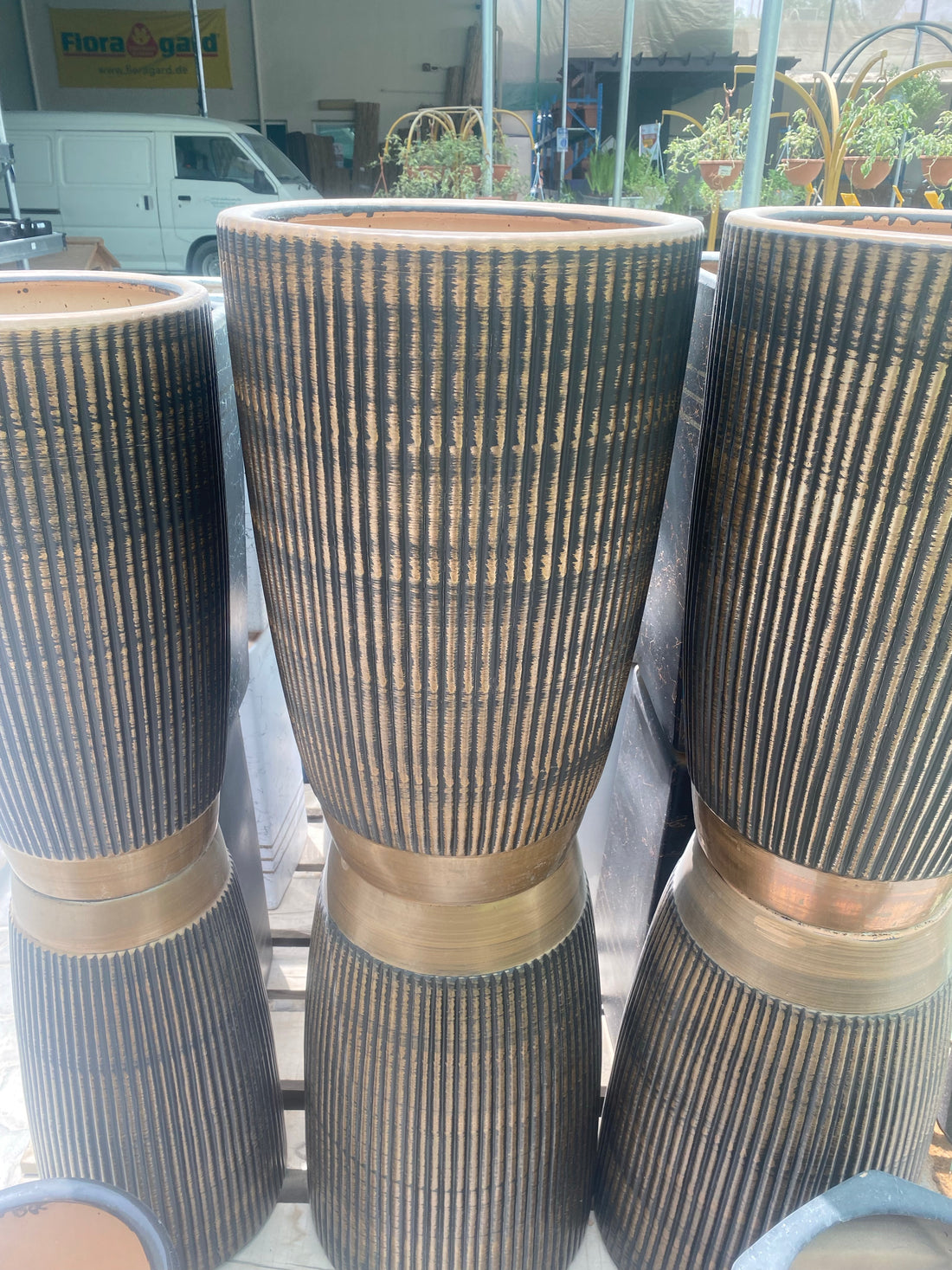 Ceramic pots